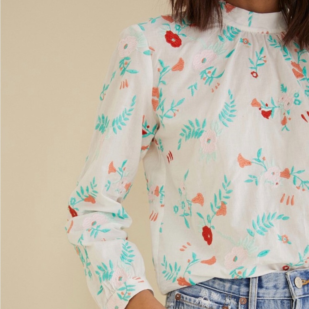 Amour Vert floral embroidered blouse